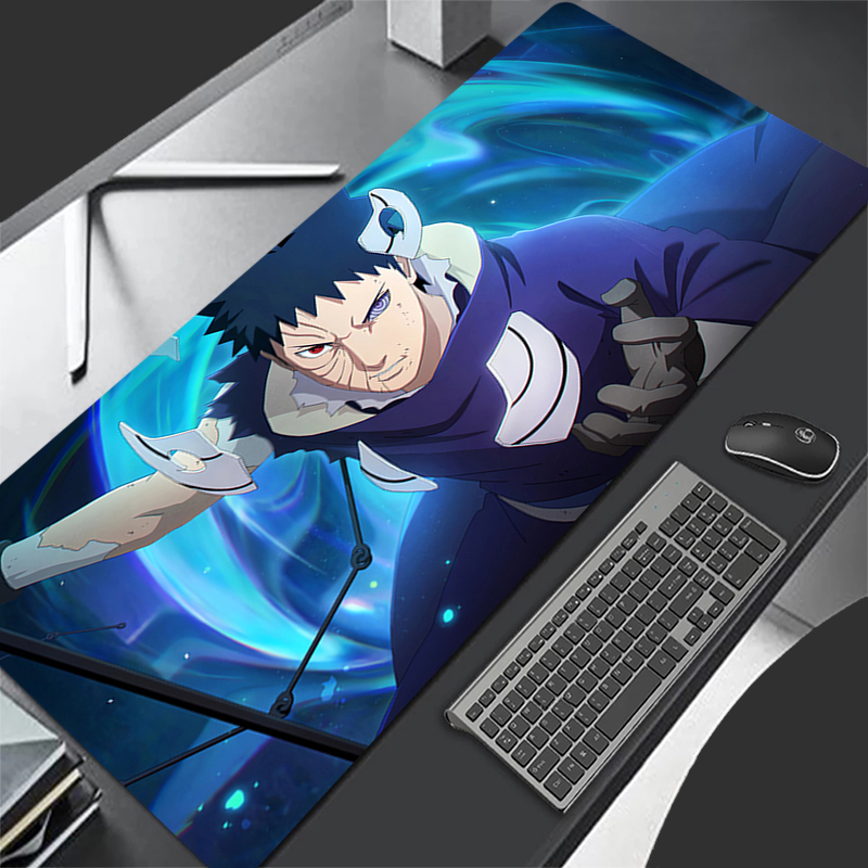 Desk Setup Mat - แผ่นรองเมาส์อะนิเมะคาร์เปขนาดใหญ่นารูโตะ โอบิโตะ อุจิวะพีซีเกมเมอร์คอมพิวเตอร์เมาส์แพด วาร์มิโลคีย์บอร์ดอุปกรณ์เสริมสำหรับเล่นเกมแผ่นรองเม้าส์แบบขยาย