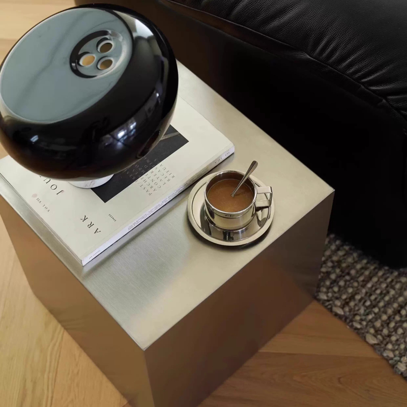 โต๊ะข้างสแตนเลสอิตาลี ทรงสี่เห - Desk Setup Minimalist บทวิจารณ์และราคา